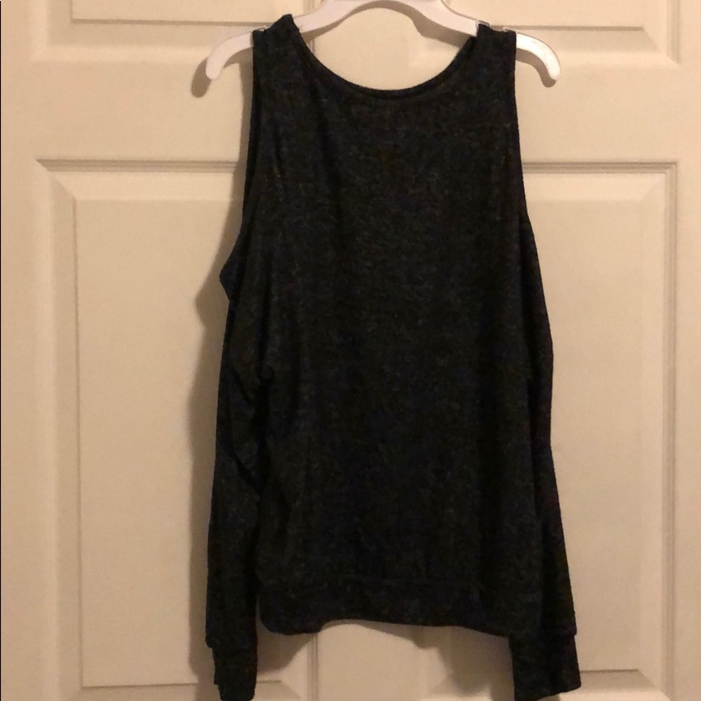 Sweater - Picture 2 of 3